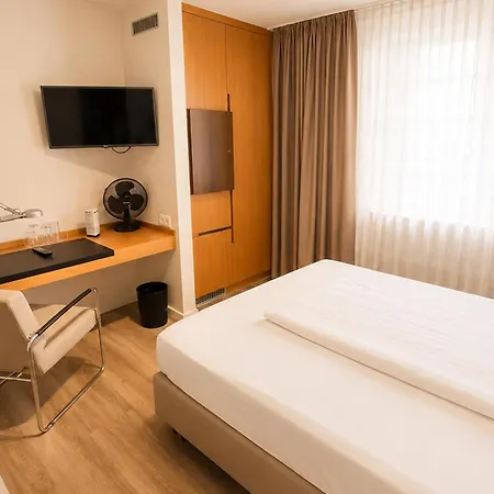 Hotel Maximilians 4*